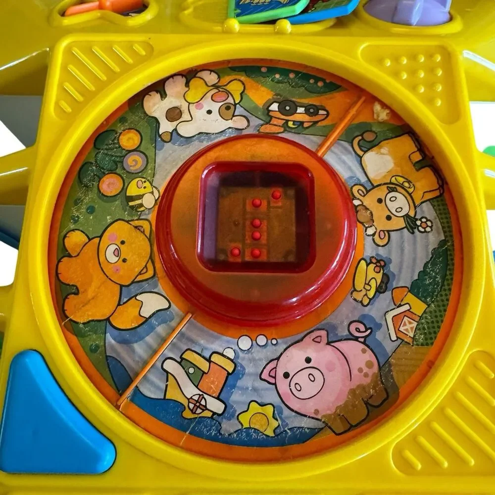Fisher Price Incrediblock Activity Cube‎ With 26 Peek A Boo Blocks